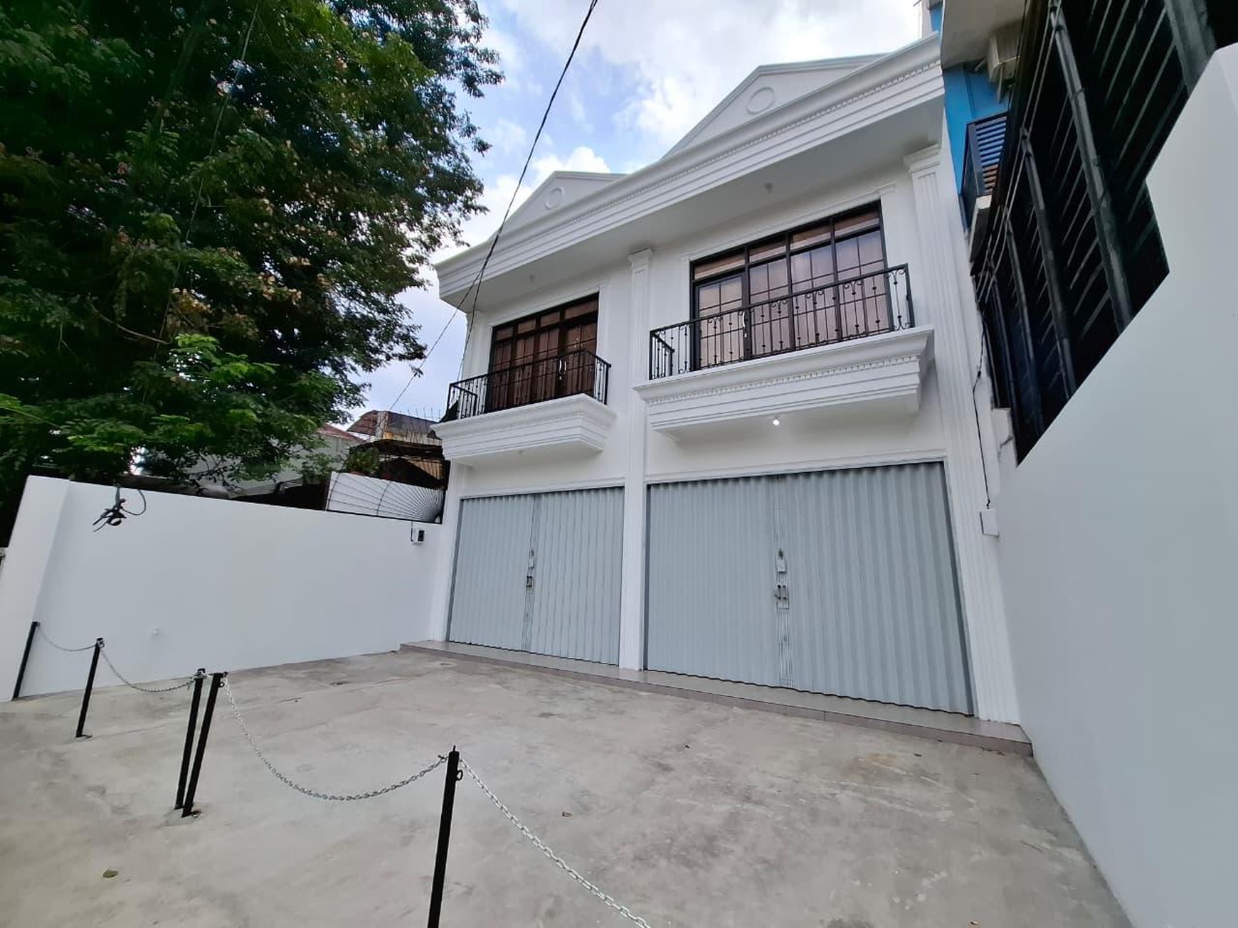 Dijual Ruko Gandeng - Jl Mawar Merah, Jakarta Timur