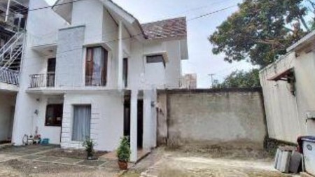 Rumah Bagus Di The Tropical Residence Ciganjur Jakarta Selatan