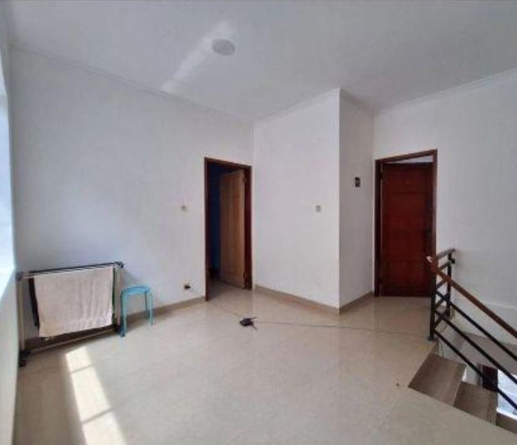 Rumah Bagus Di The Tropical Residence Ciganjur Jakarta Selatan
