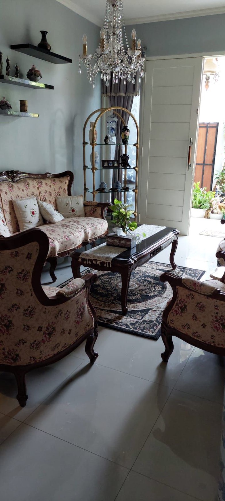 Rumah Bagus Di Jl Delima Selatan, Villa Delima Lebak Bulus Jakarta Selatan