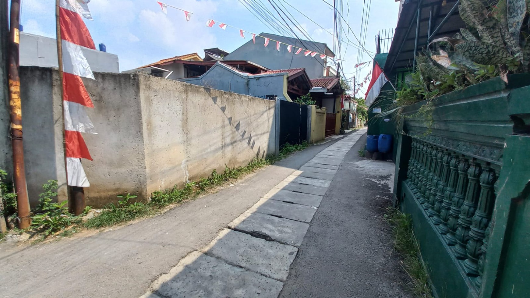 Tanah/ Rumah Tua Hitung Tanah di Kramat Jati Condet Jakarta Timur
