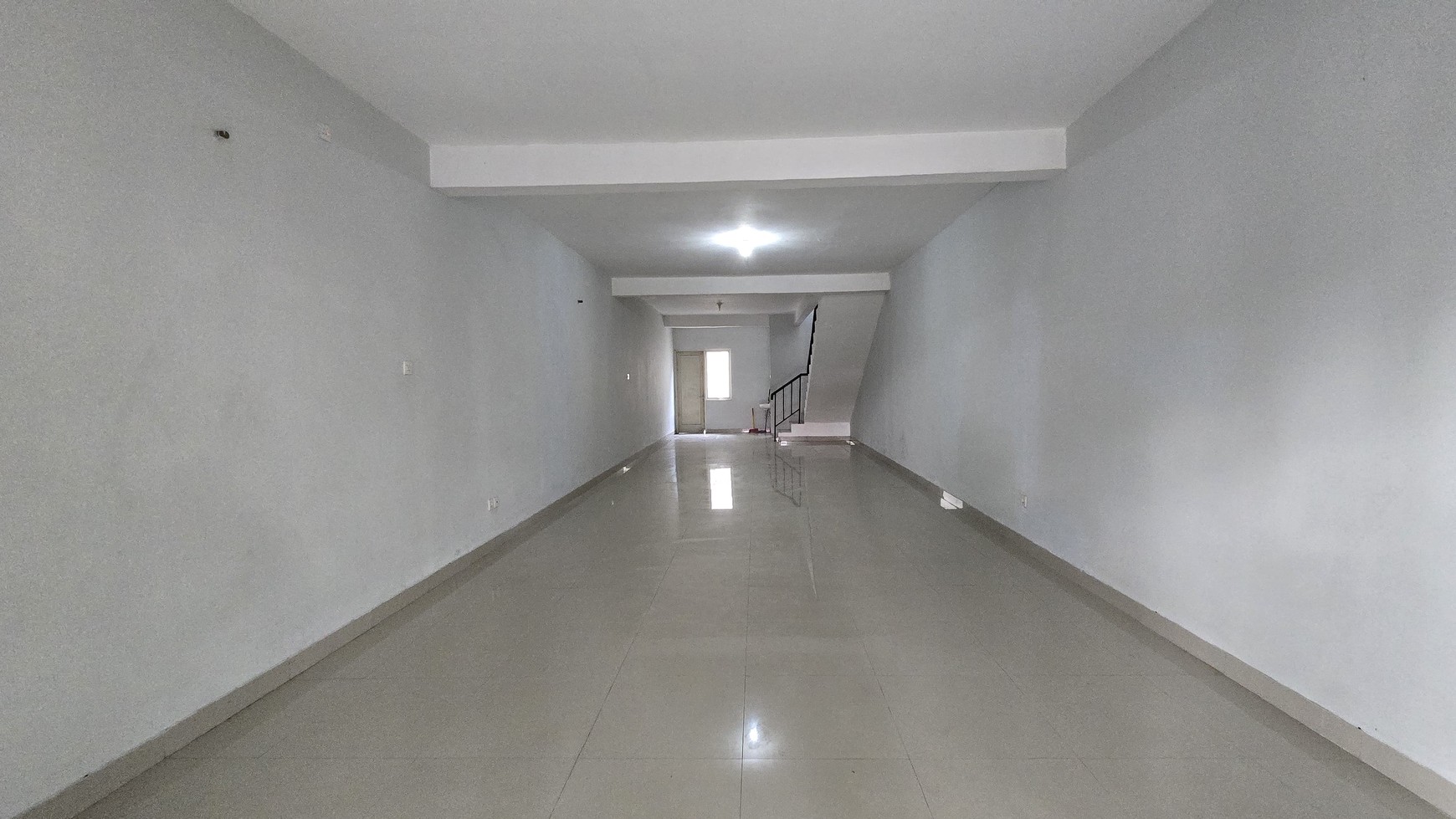 Ruko Cosmo Center Lippo Cikarang - Lokasi Strategis, Siap Pakai!