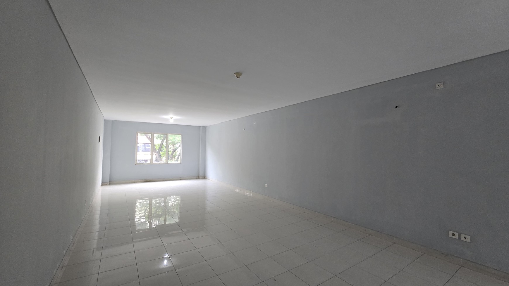 Ruko Cosmo Center Lippo Cikarang - Lokasi Strategis, Siap Pakai!