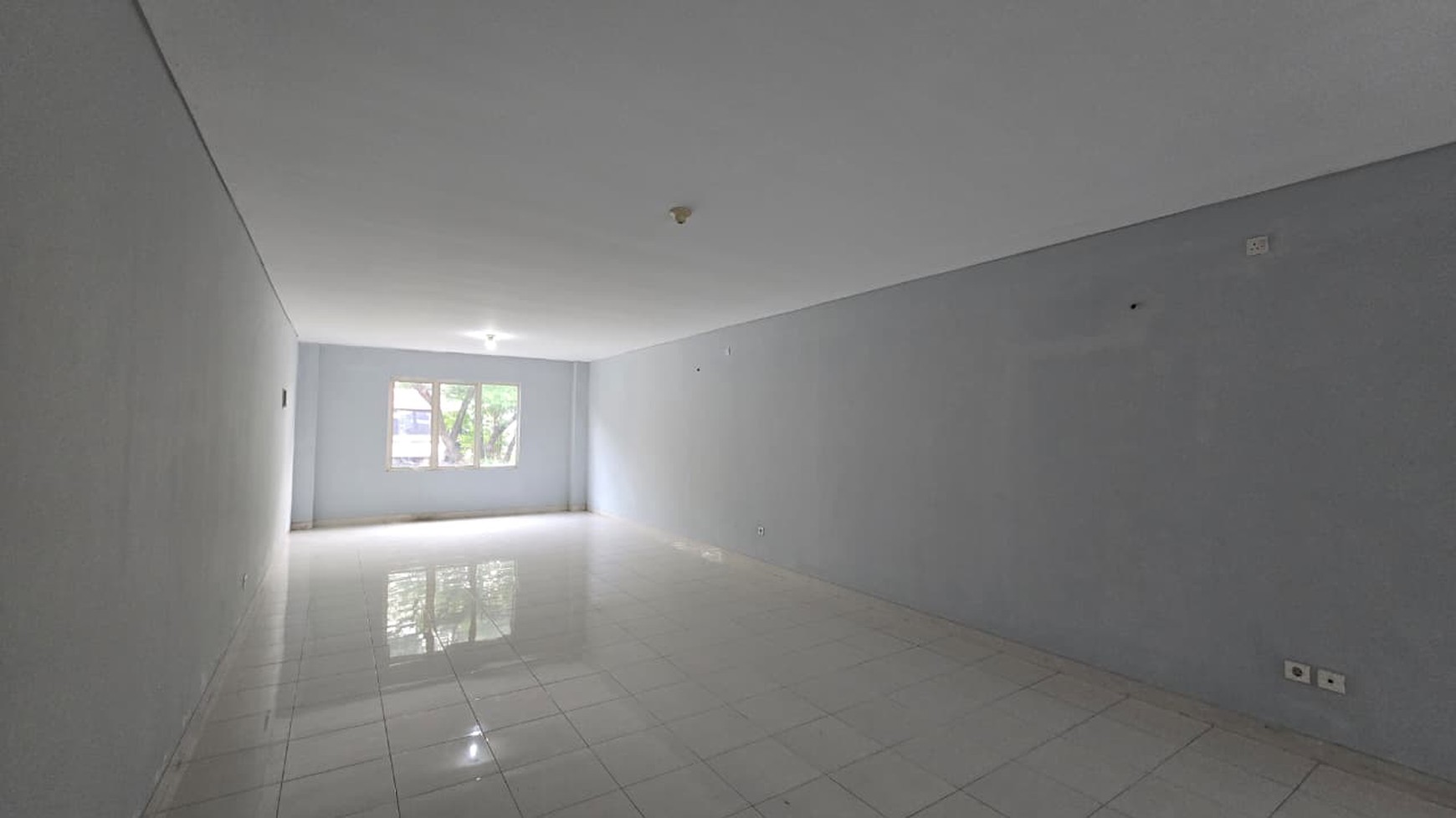 Ruko Cosmo Center Lippo Cikarang - Lokasi Strategis, Siap Pakai!