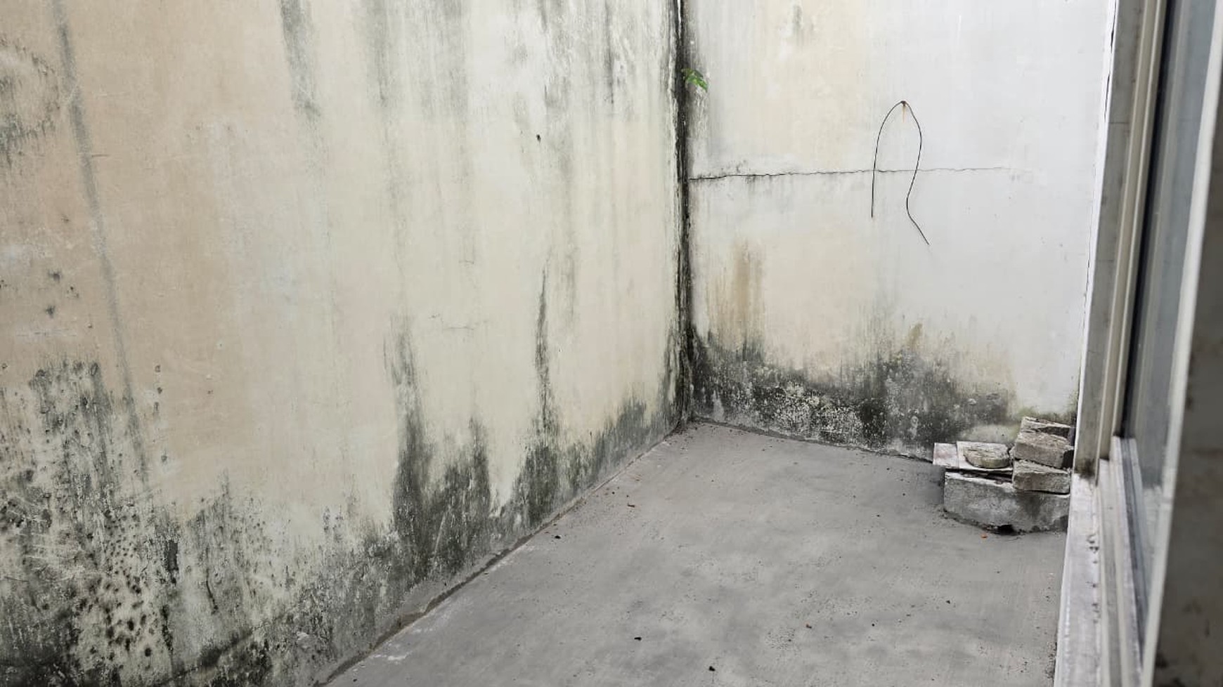 Ruko Cosmo Center Lippo Cikarang - Lokasi Strategis, Siap Pakai!