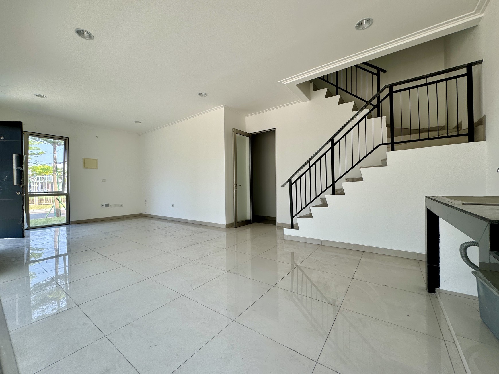 Dijual Rumah di Pik 2, Cluster Riverside