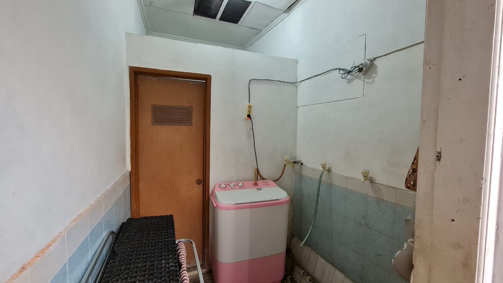Rumah Tinggal 1 1/2 Lantai di Menteng Dalam Tebet Jaksel
