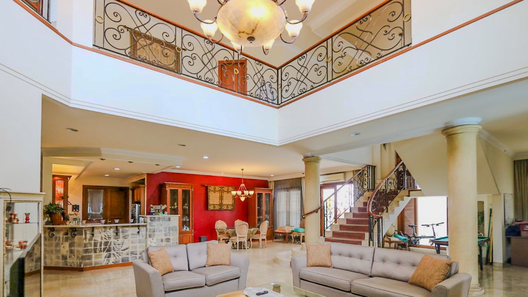 Rumah Mewah di Pondok Indah, Jakarta Selatan