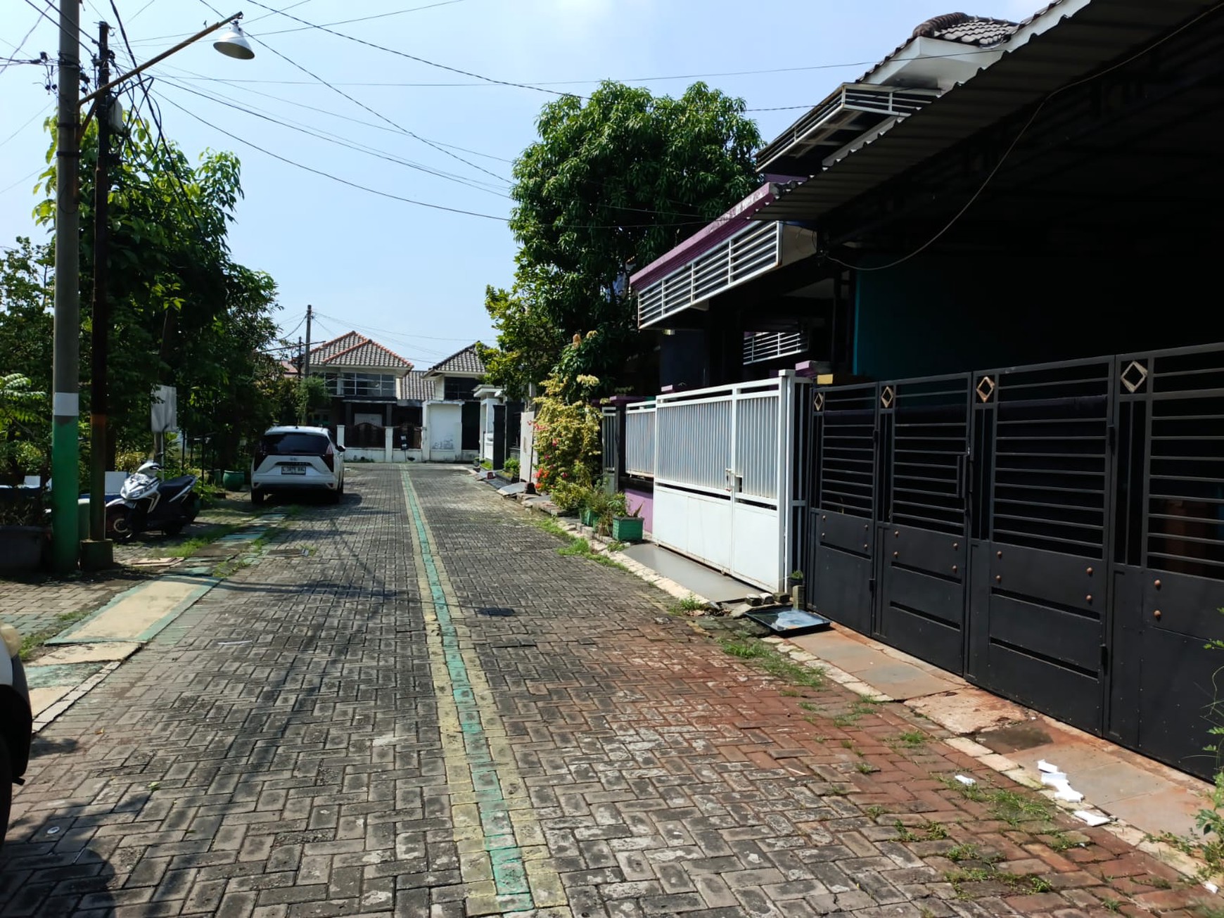 Rumah Idaman di Lokasi Premium - 2 Lantai, Desain Elegan, Cluster Bougenville