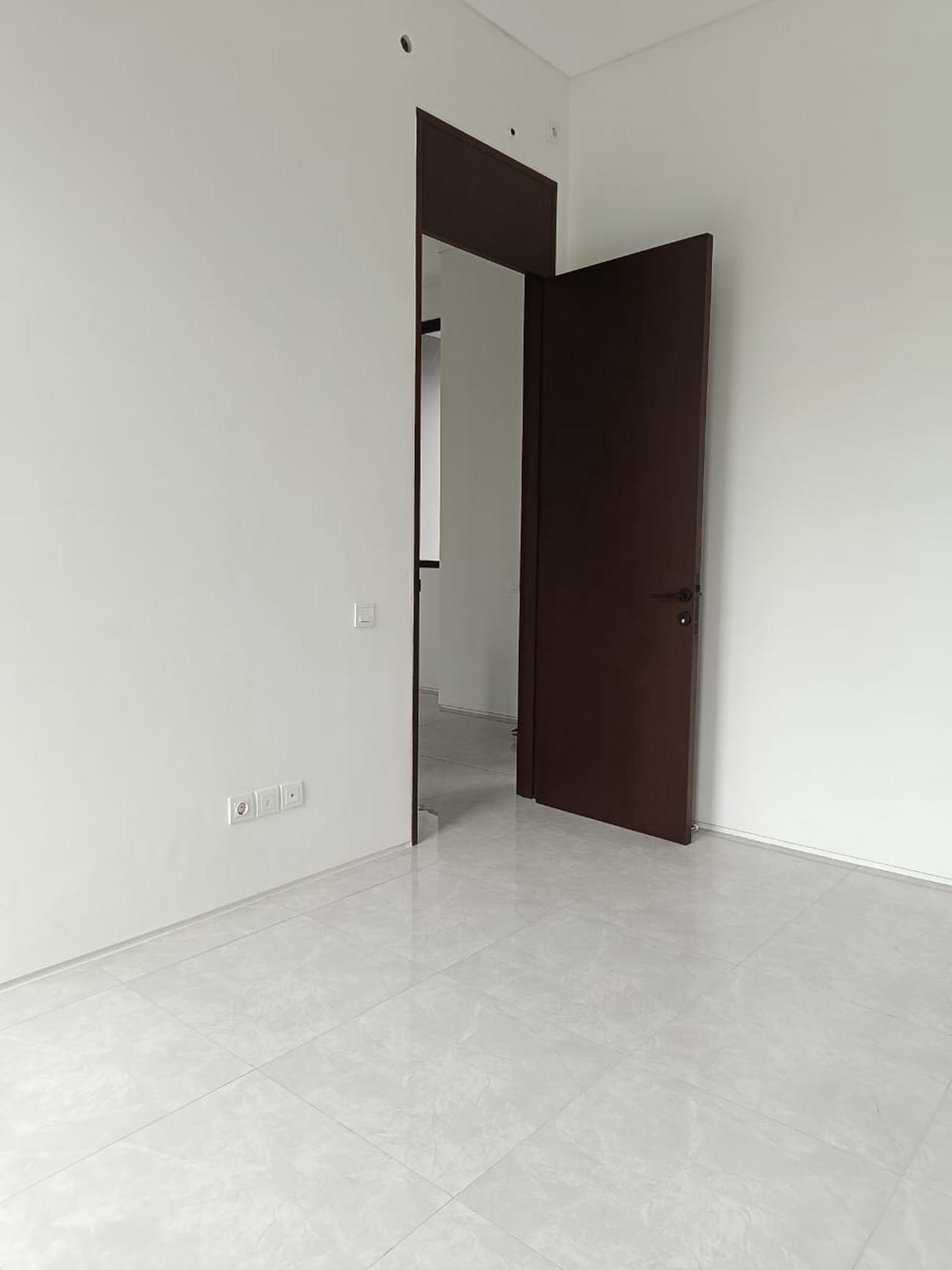 3 Milyar Dijual Rumah Baru District 9 Surabaya Smart Home - Smart Solar Sistem - Modern 2 Lantai Siap Huni