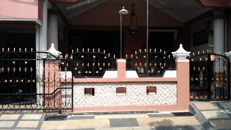 Jual Hunian Nyaman di Surabaya Timur 1,5 Lantai NEGO !