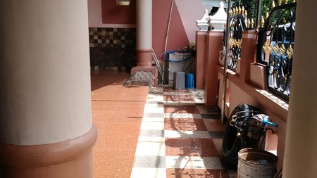 Hunian Asri 1,5 Lantai di Surabaya Timur - Siap Huni, Harga Bisa Nego