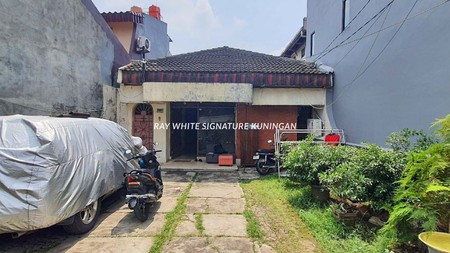 Rumah Hitung Tanah di Karet Pedurenan, Bagus Untuk Hunian atau Kos