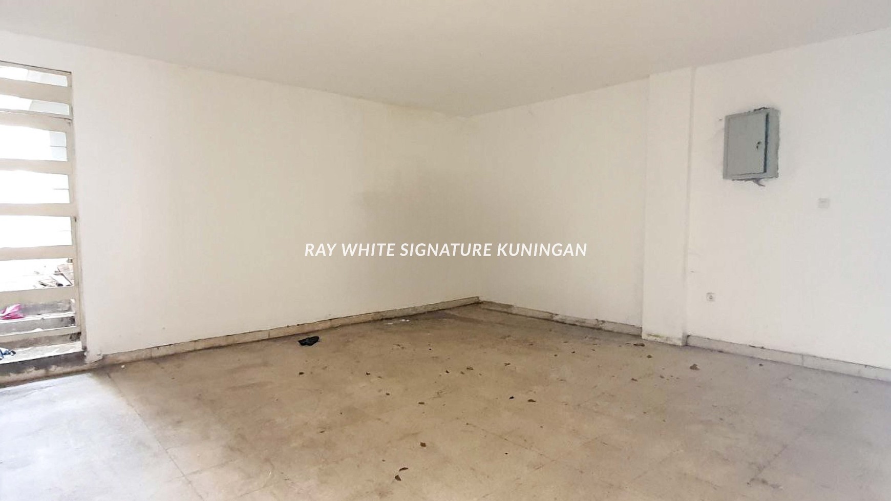 Rumah Lama Cocok untuk Dibangun Kantor di Darmawangsa X