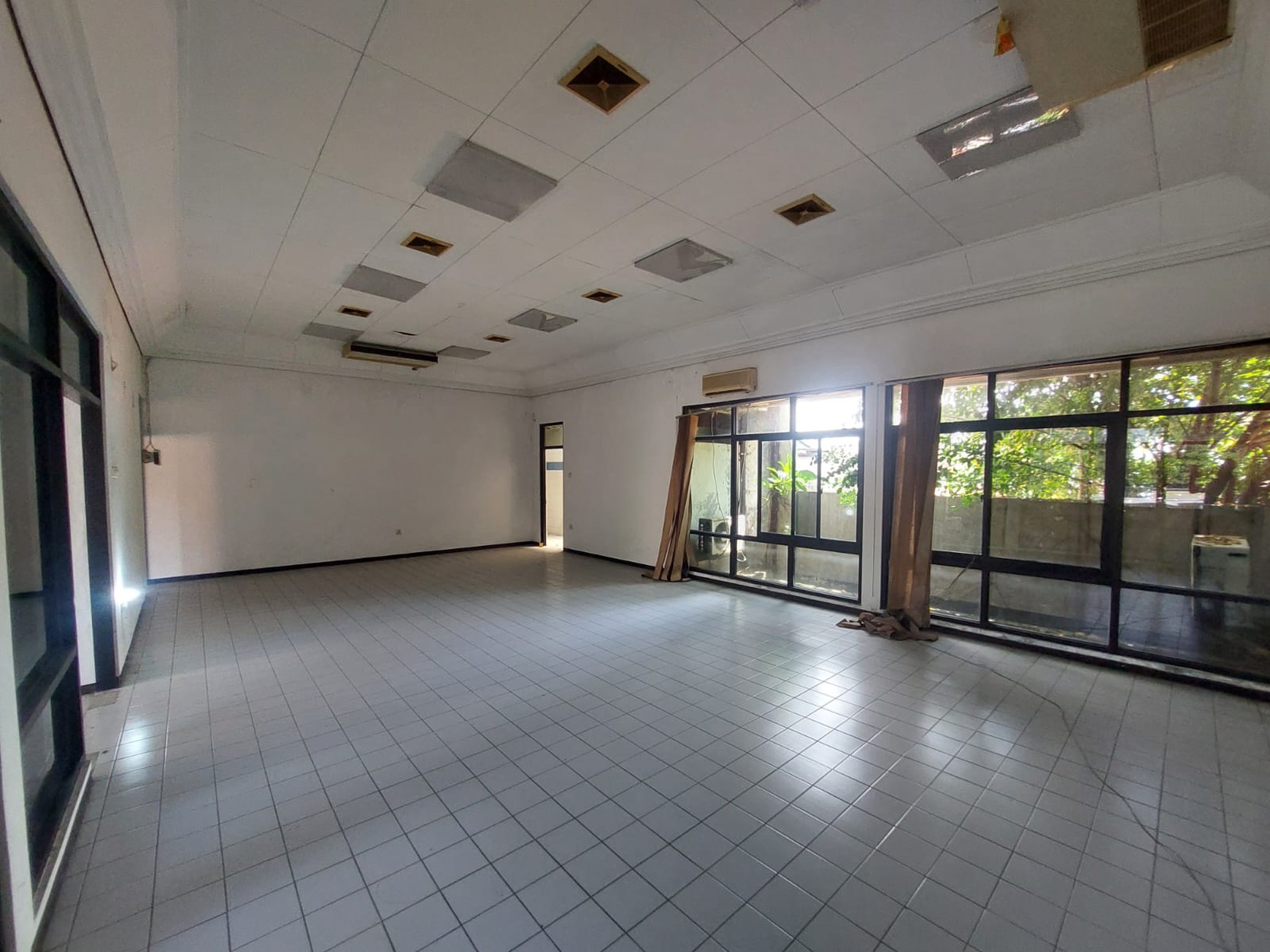 Rumah Disewakan Dr Soetomo Tegalsari Surabaya Pusat Cocok Untuk Kantor
