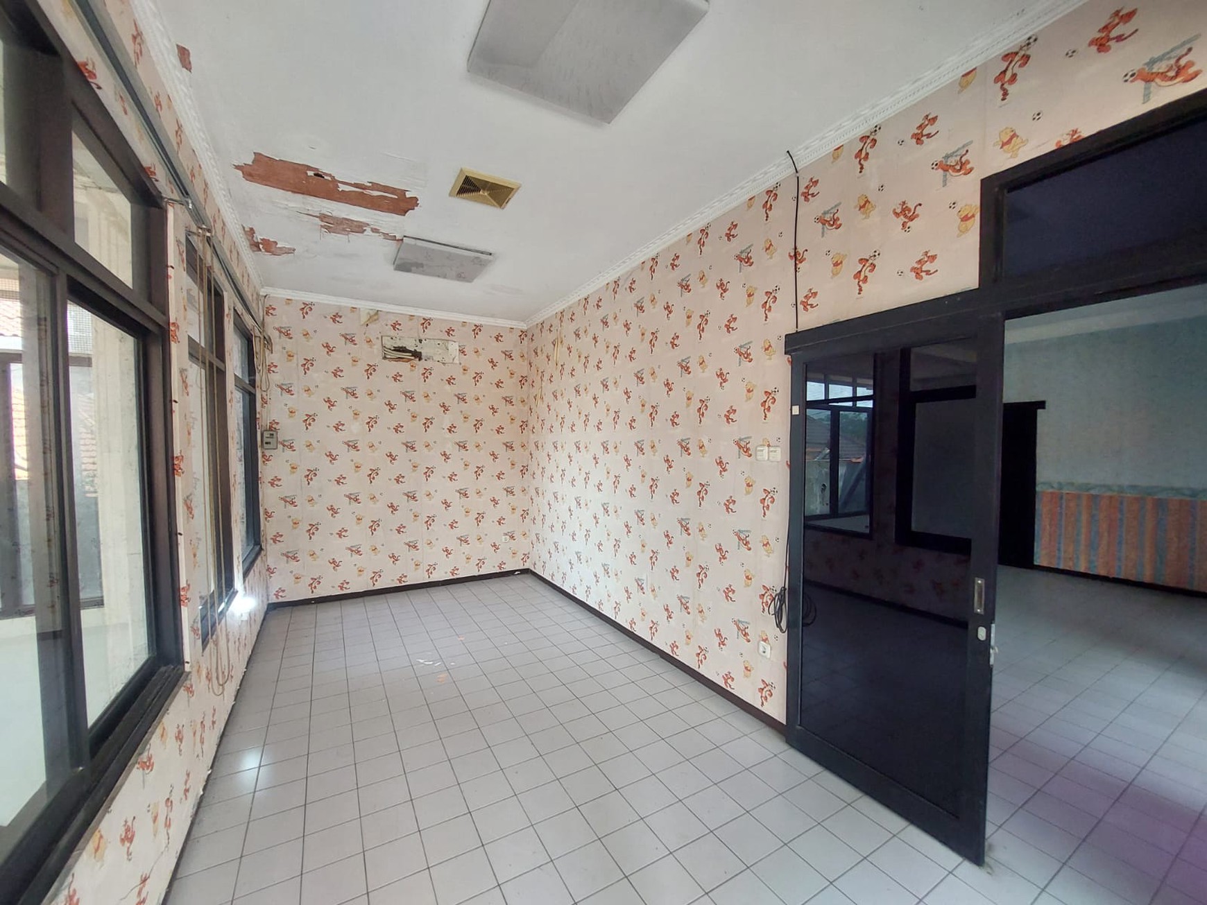 Rumah Disewakan Dr Soetomo Tegalsari Surabaya Pusat Cocok Untuk Kantor