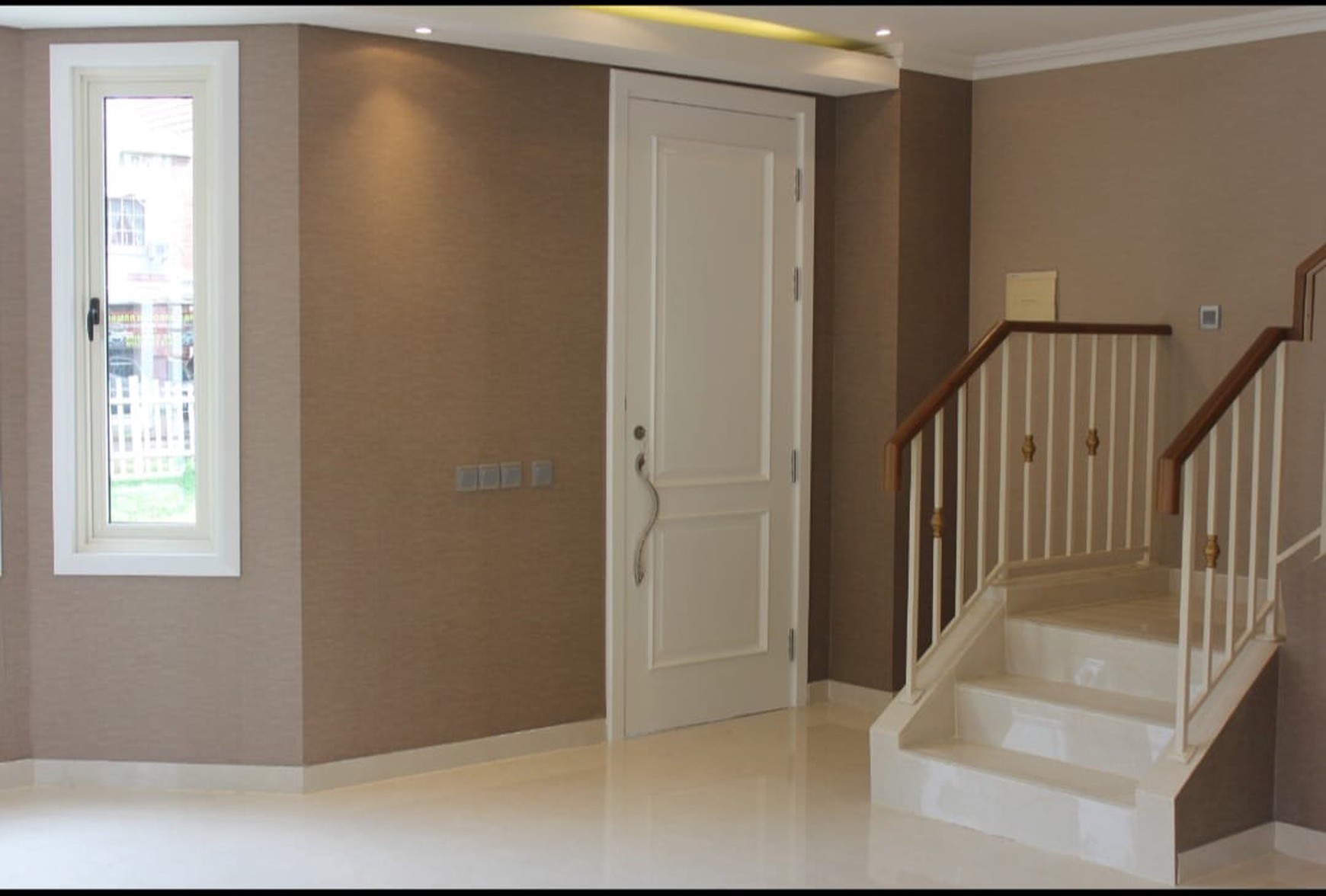 Dijual Townhouse di Taman Paris 1 Lippo Karawaci Tangerang