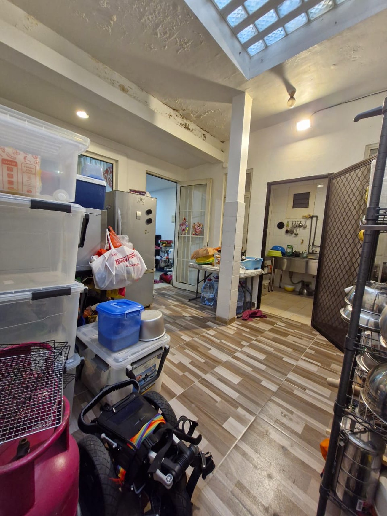 Dijual rumah di JL. Dali Taman Spain - Lippo Karawaci, Tangerang