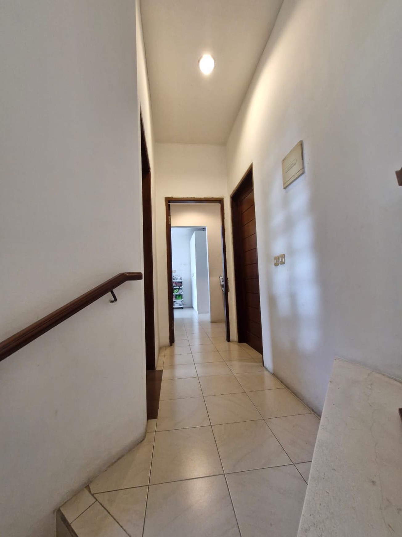 Dijual rumah di JL. Dali Taman Spain - Lippo Karawaci, Tangerang