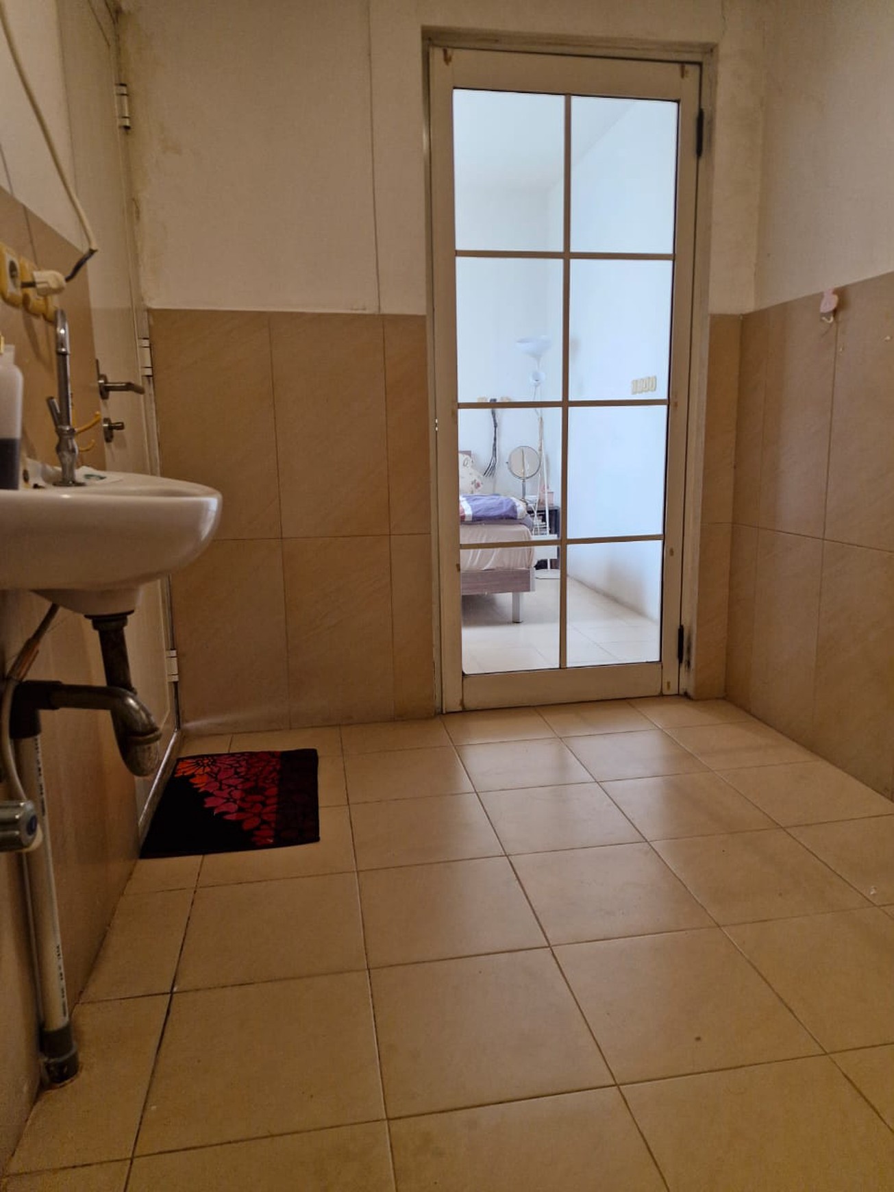 Dijual rumah di JL. Dali Taman Spain - Lippo Karawaci, Tangerang
