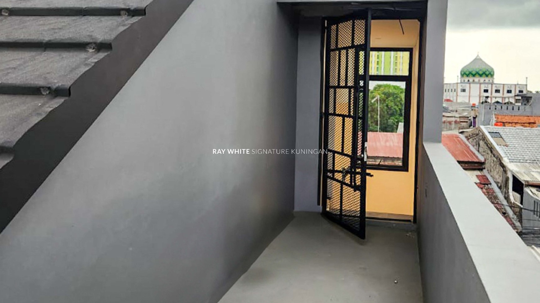 For Sale: Rumah Kost Strategis di Guntur - Investasi Properti Bernilai Tinggi