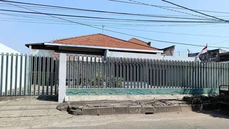 Dijual Rumah Cocok Untuk Segala Usaha Lokasi PUSAT Surabaya