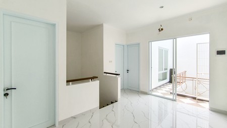 Rumah Baru,dalam cluster di Bintaro Jaya 9