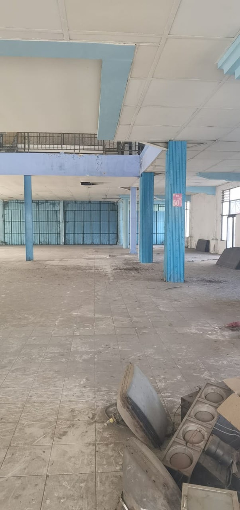 Dijual Gedung AIS Nasution Gresik