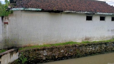 JUAL TANAH ADA BANGUNAN ex PABRIK TAHU
