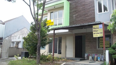 Rumah di Citraland Woodland Surabaya Barat, 2 Lantai, Minimalis, SIAP HUNI, Sewa min 2 tahun - WS -