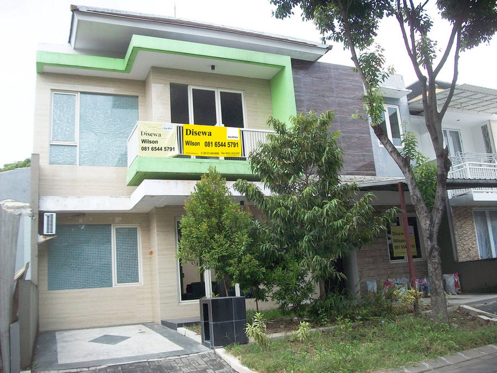 Rumah di Citraland Woodland Surabaya Barat, 2 Lantai, Minimalis, SIAP HUNI, Sewa min 2 tahun - WS -