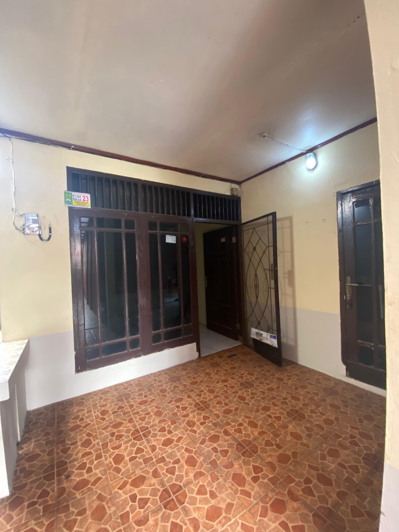 Dijual Rumah di Jalan Bina Karya Pondok Kelapa Jakarta Timur SHM