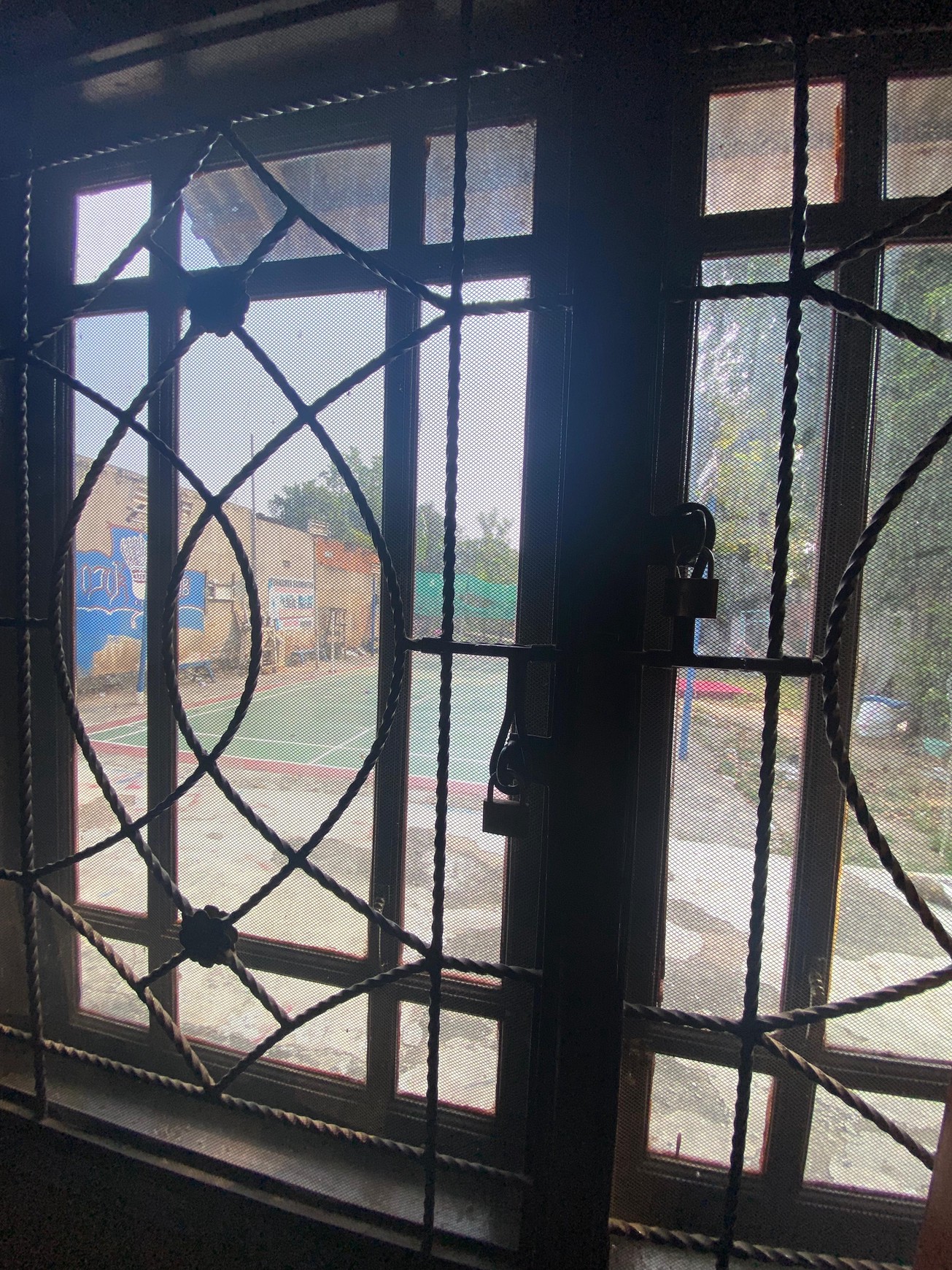 Dijual Rumah di Jalan Bina Karya Pondok Kelapa Jakarta Timur SHM