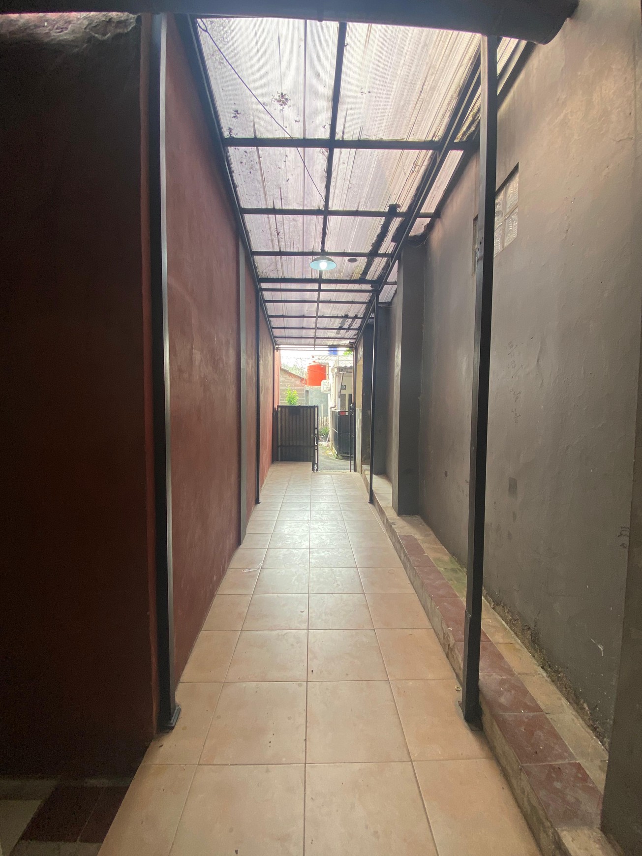 Dijual Rumah di Jalan Bina Karya Pondok Kelapa Jakarta Timur SHM