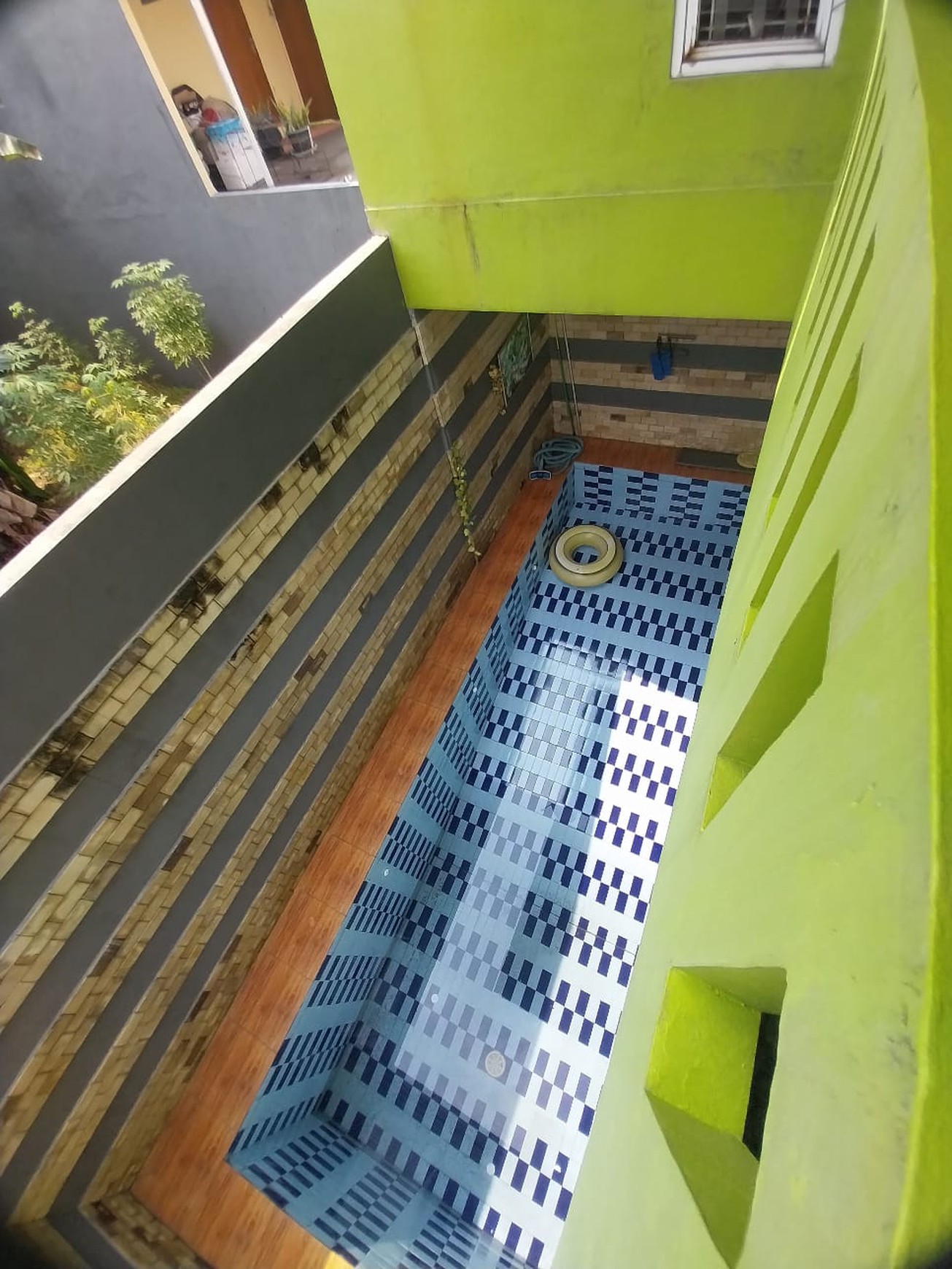Rumah 2 Lantai di Ciputat deket ST. Sudimara dengan Luas 135 m2 Bangunan 230 m2 SHM