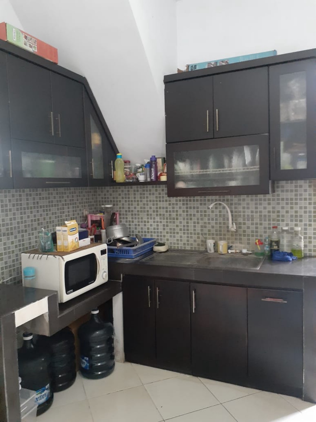 Di jual Rumah Tinggal 2 Lantai Bagus Dan Siap Huni di Jl Lantana Kemang Pratama, Bekasi Jawa Barat