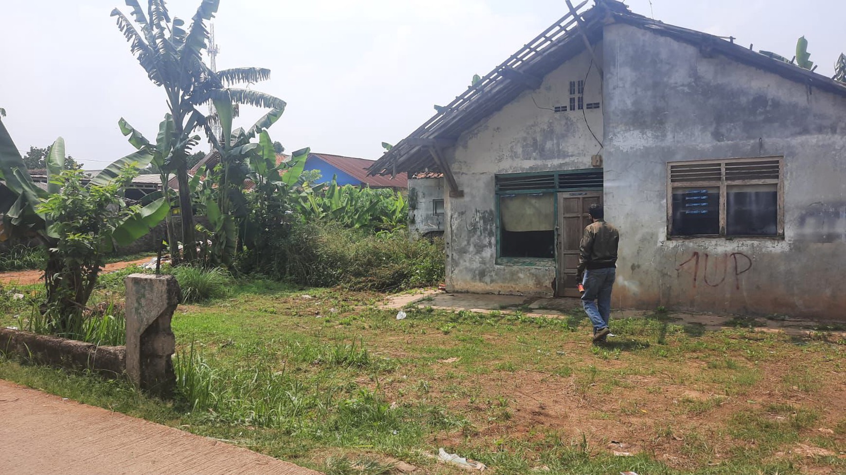 DIJUAL BANGUNAN GRATIS LAHAN DI MASJID JAMPANG KEMANG BOGOR 