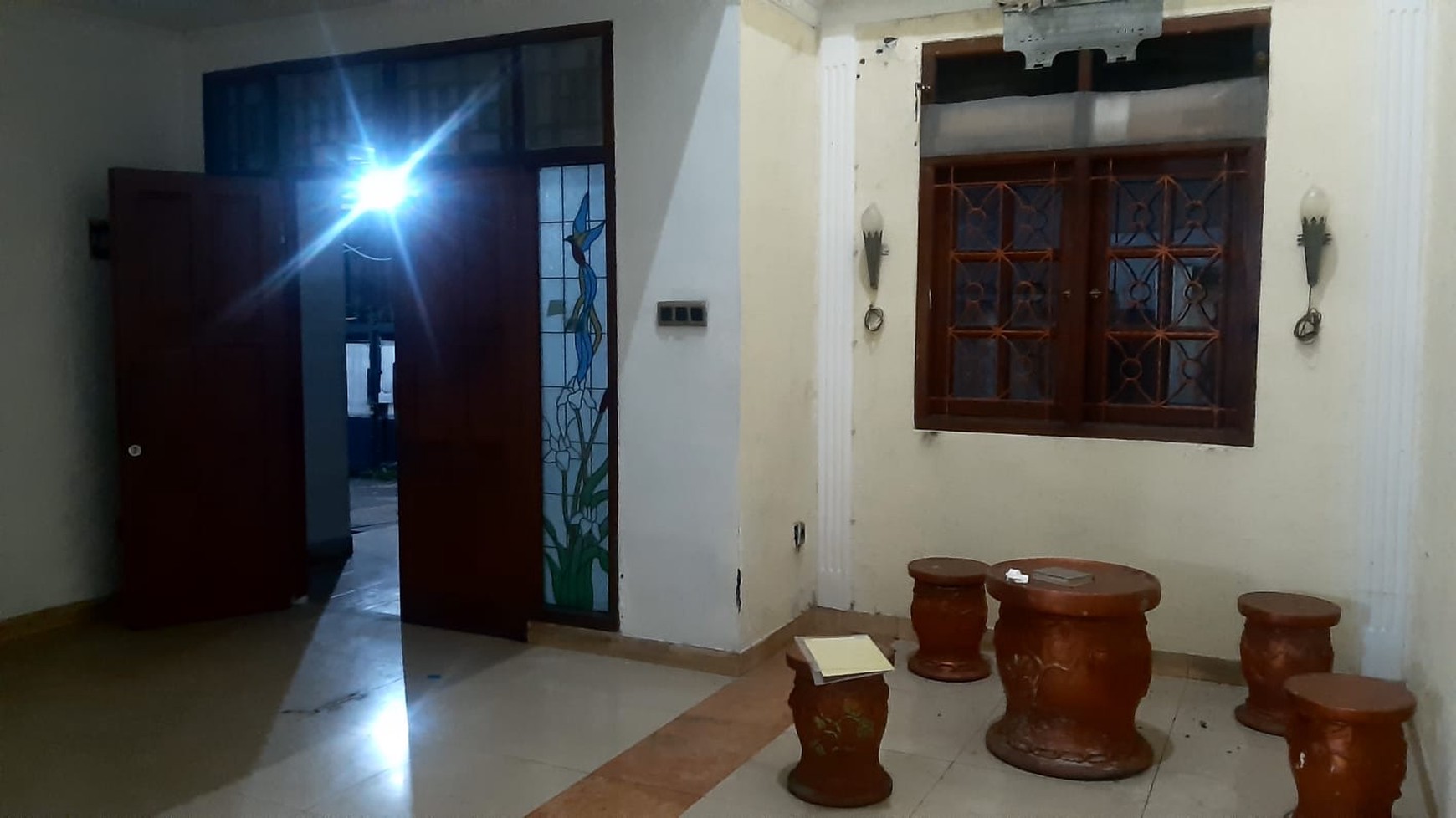 Dijual Rumah Tua di jalan Delman, Tanah Kusir, Jaksel