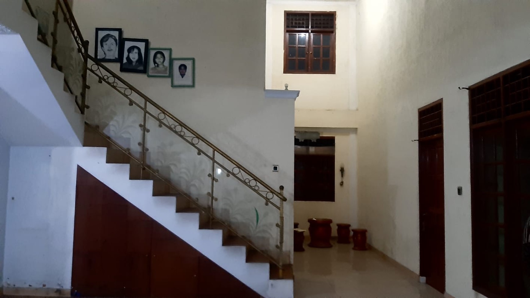 Dijual Rumah Tua di jalan Delman, Tanah Kusir, Jaksel