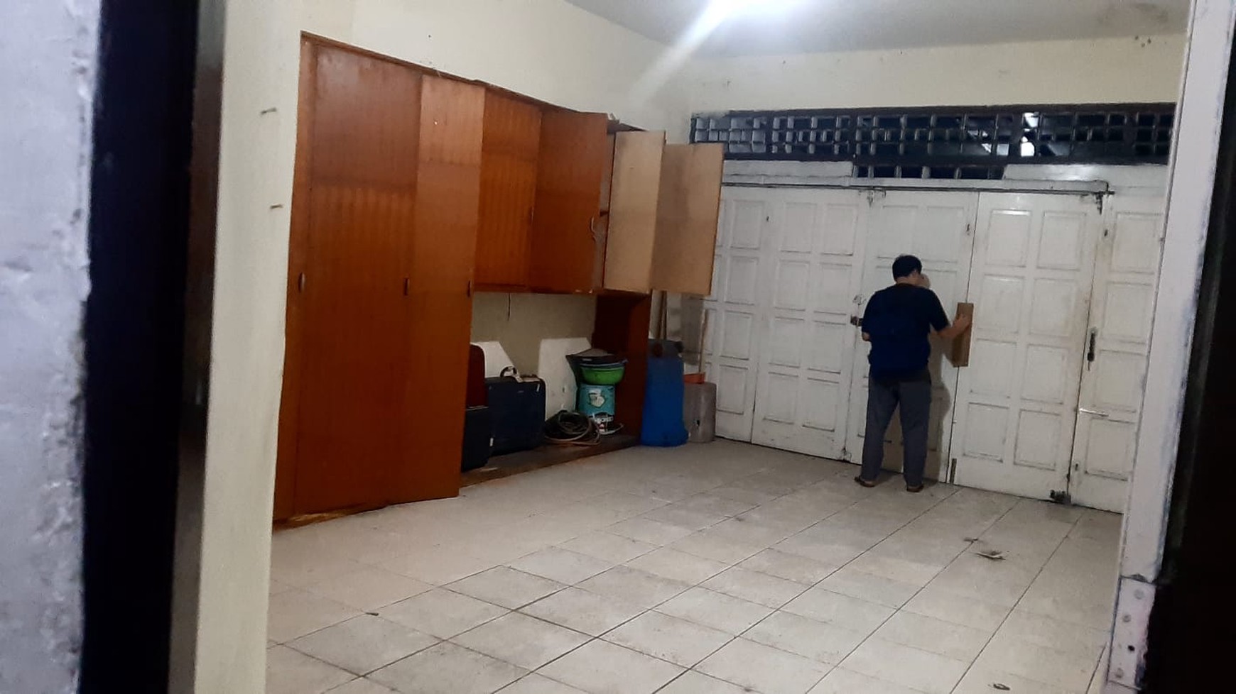 Dijual Rumah Tua di jalan Delman, Tanah Kusir, Jaksel