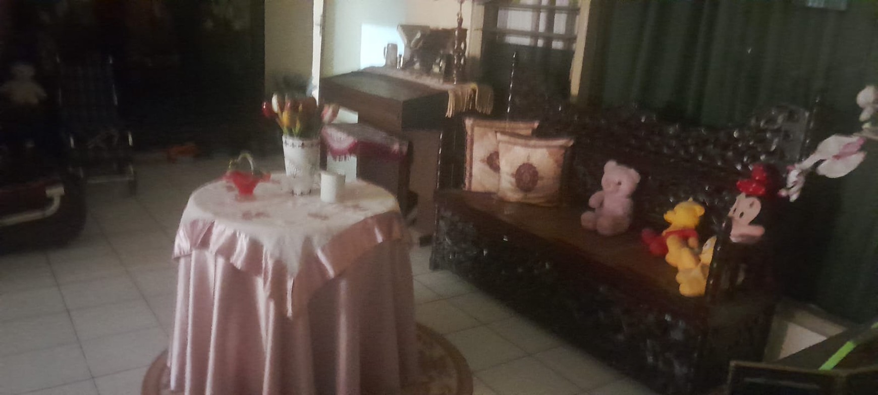 Dijual Rumah Posisi Hook di Tebet Utara
