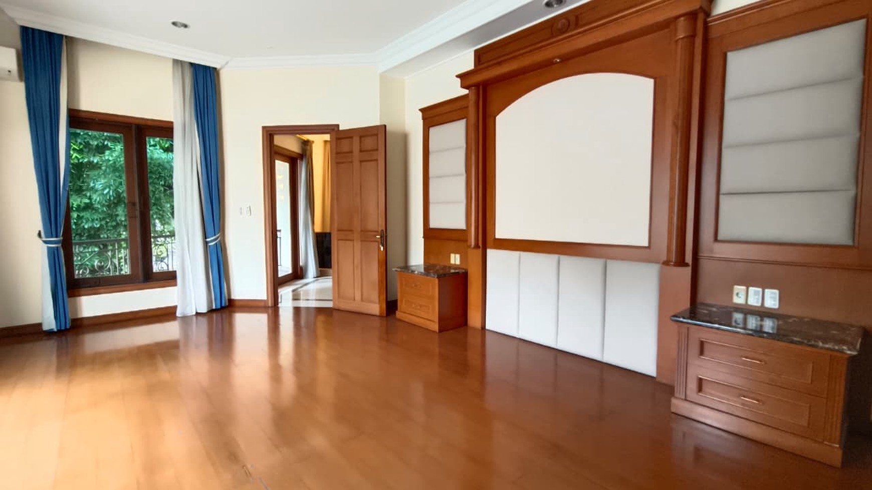 Rumah disewakan di Pondok Indah - Tenang dan Aman