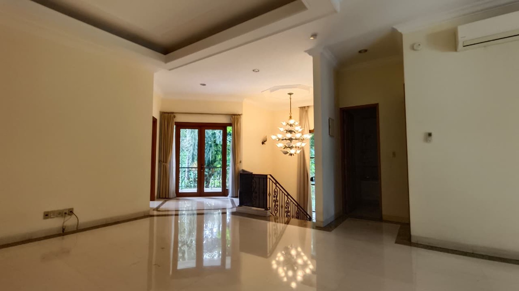 Rumah disewakan di Pondok Indah - Tenang dan Aman