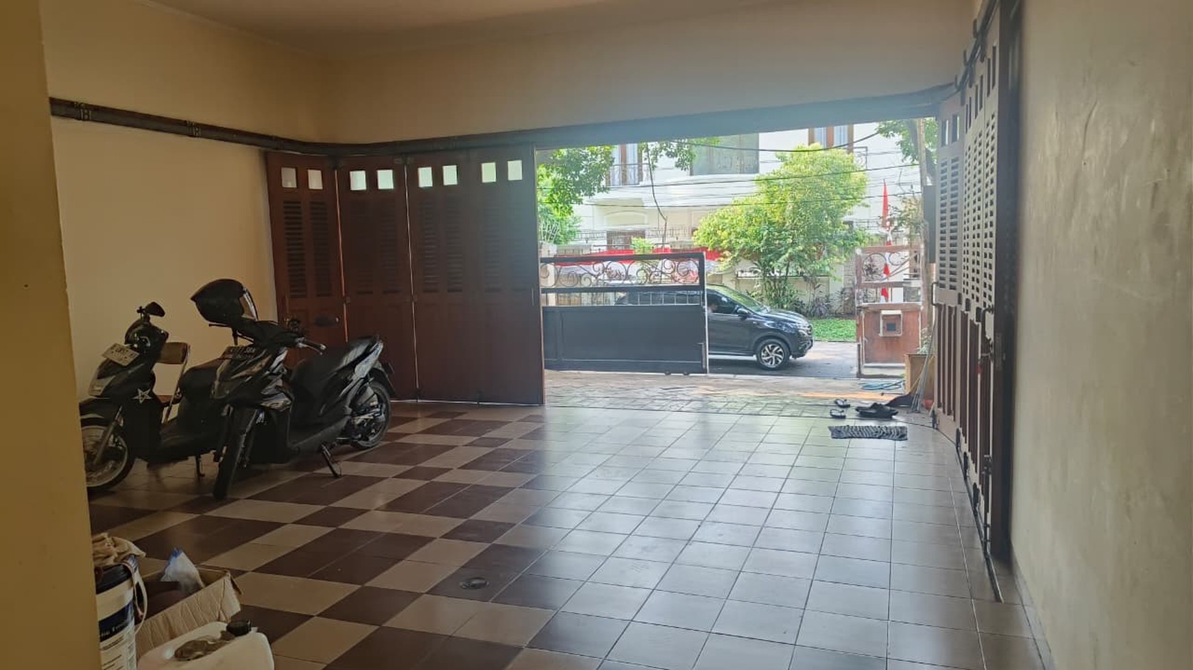 Rumah disewakan di Pondok Indah - Tenang dan Aman