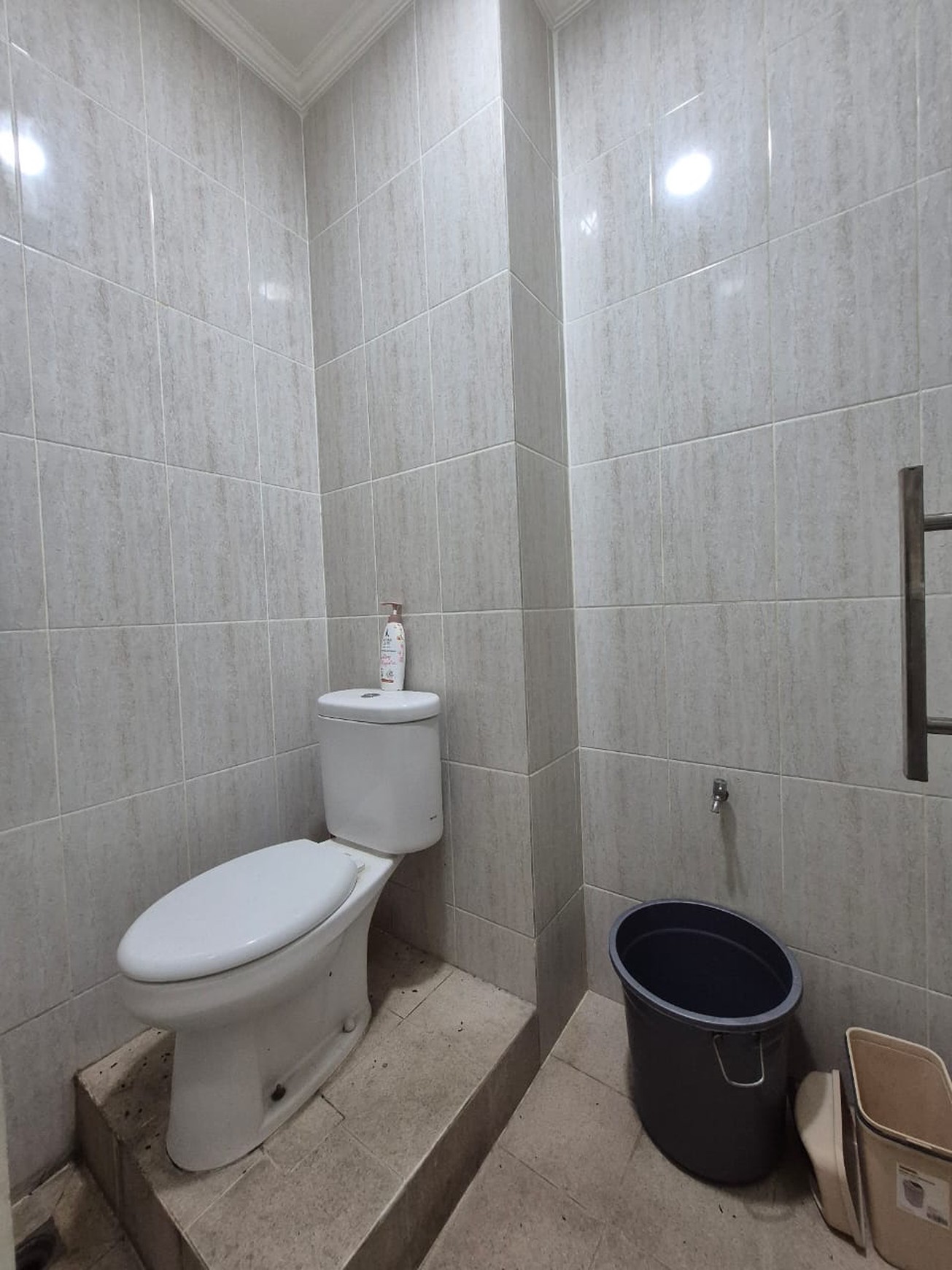 Ruko Cinere Raya 2,5 Lantai - Luas 170 m2 Lokasi Super Strategis