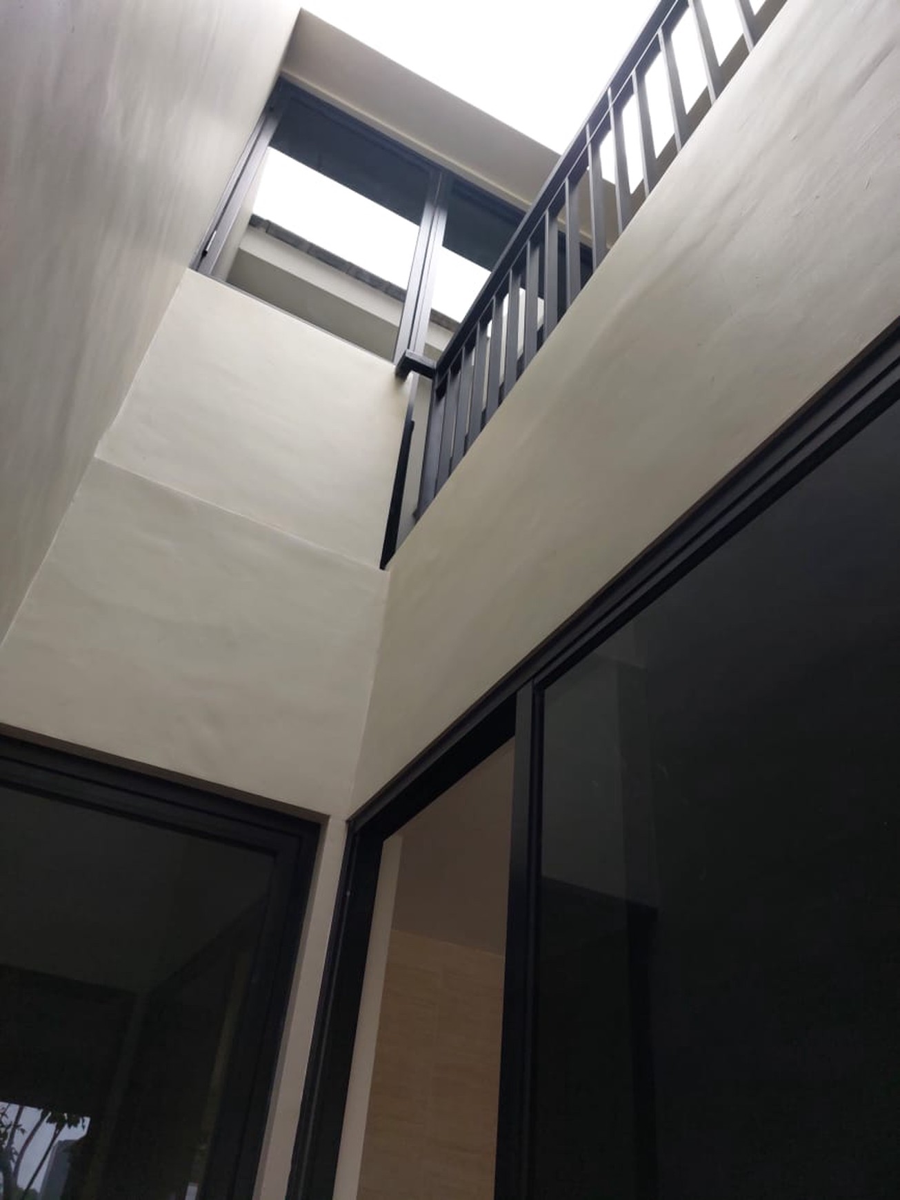 DIJUAL & DISEWAKAN RUMAH SIAP HUNI NORTHWEST HILL, Citraland, Surabaya Barat