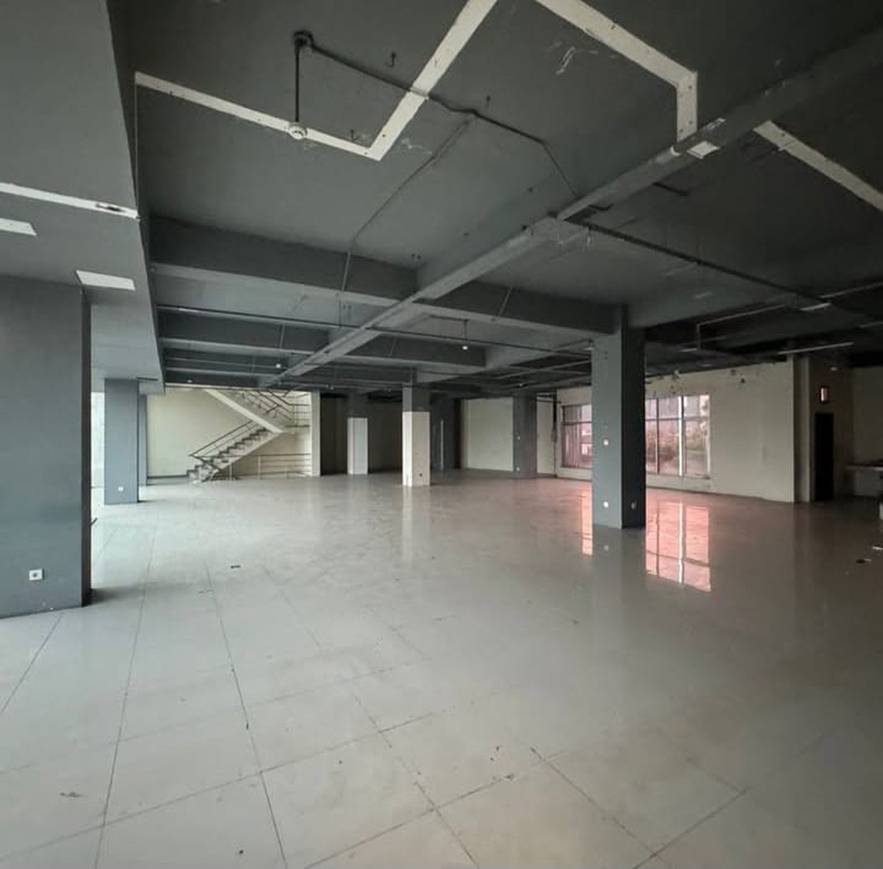 Dijual Gedung 4 Lantai Siap Pakai Di Kebayoran Baru Lokasi Strategis Dekat Senopati, SCBD Cocok Untuk Kantor, Hotel Atau Klinik.