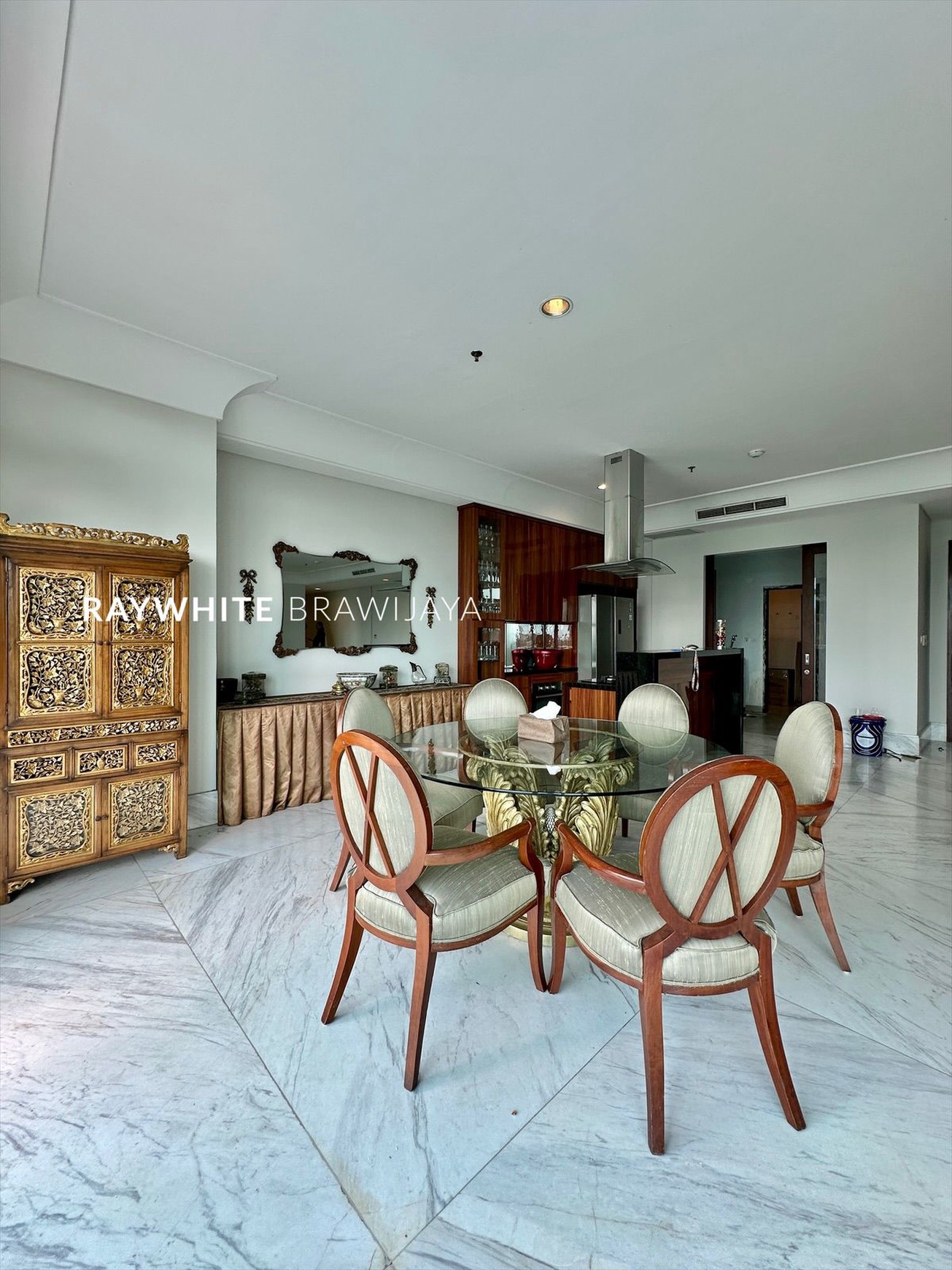 Essence Darmawangsa East Towe City View