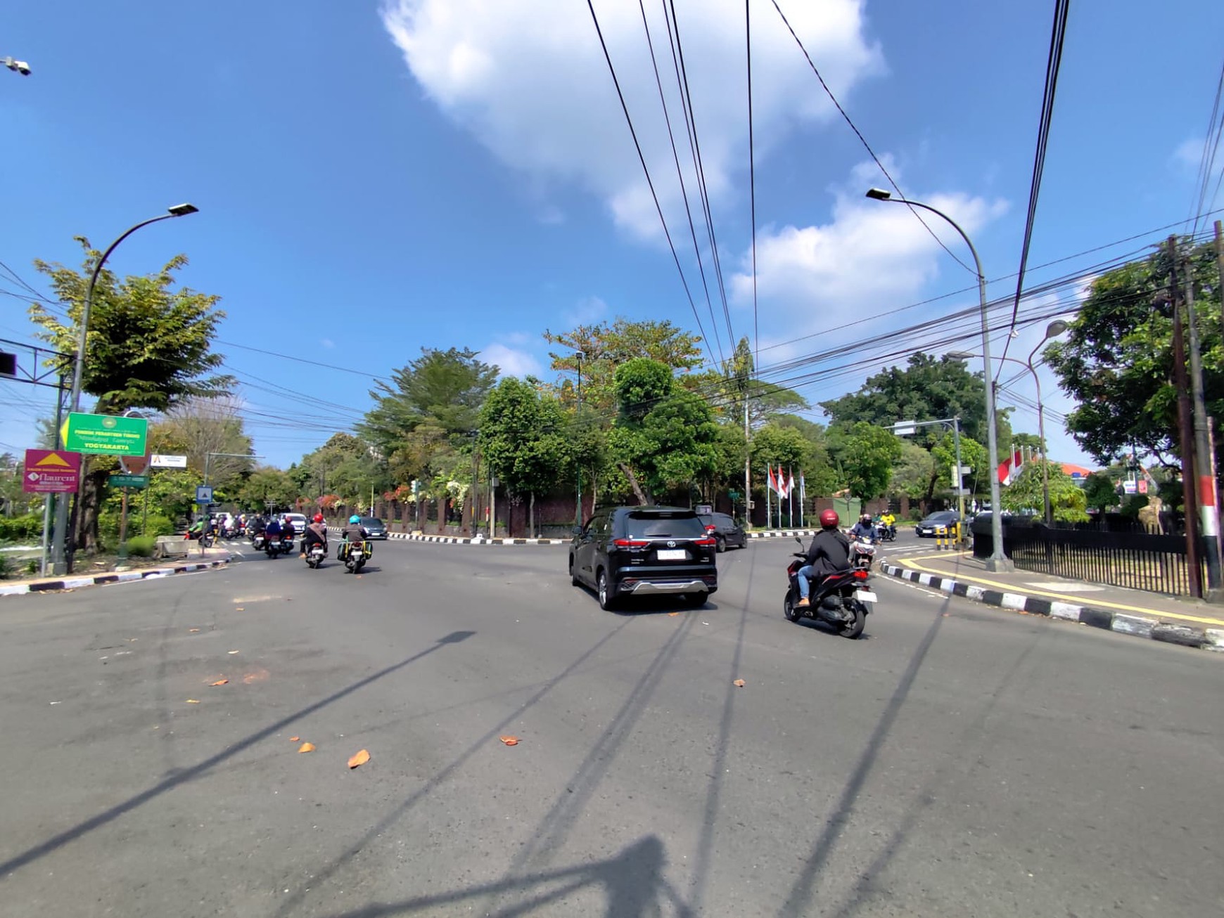 Disewakan Bangunan Komersil 610 Meter Dekat RS Happy Land, Baciro, Gondokusuman, Yogyakarta.