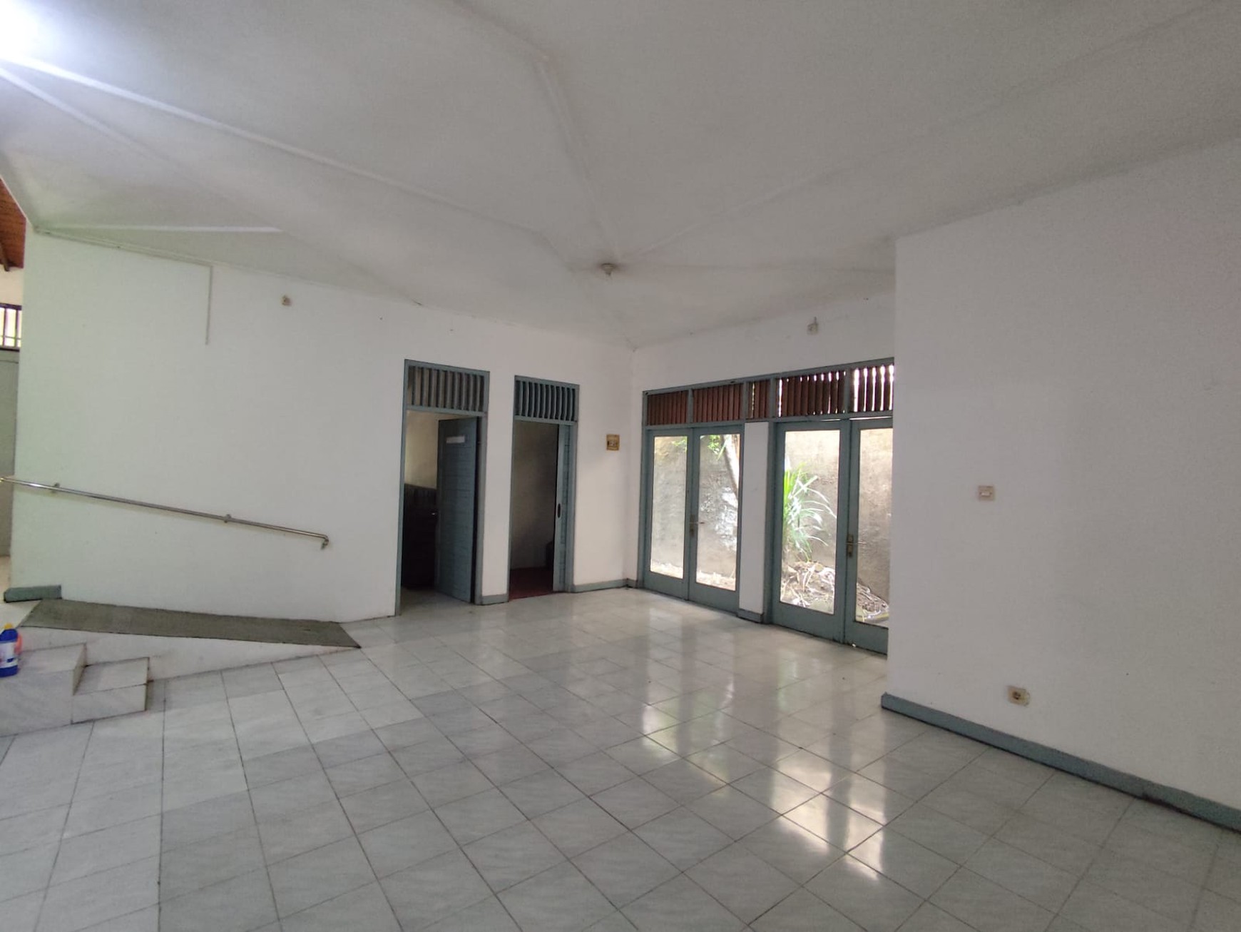 Disewakan Bangunan Komersil 610 Meter Dekat RS Happy Land, Baciro, Gondokusuman, Yogyakarta.